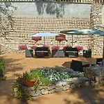 Borgo Console 3*